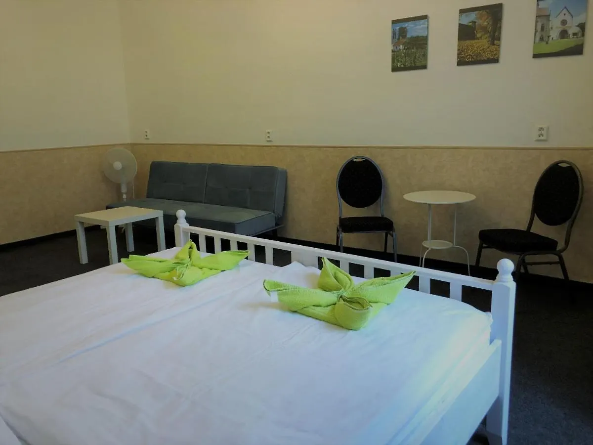 Welcome Hostel & Apartments Praguecentre  Praag