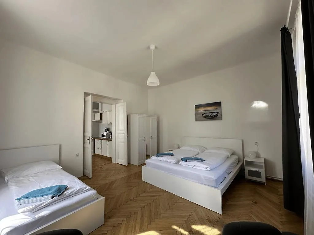 Welcome Hostel & Apartments Praguecentre  Praga